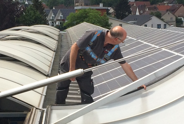 Oberlichter, Lichtkuppeln und Lichtbänder